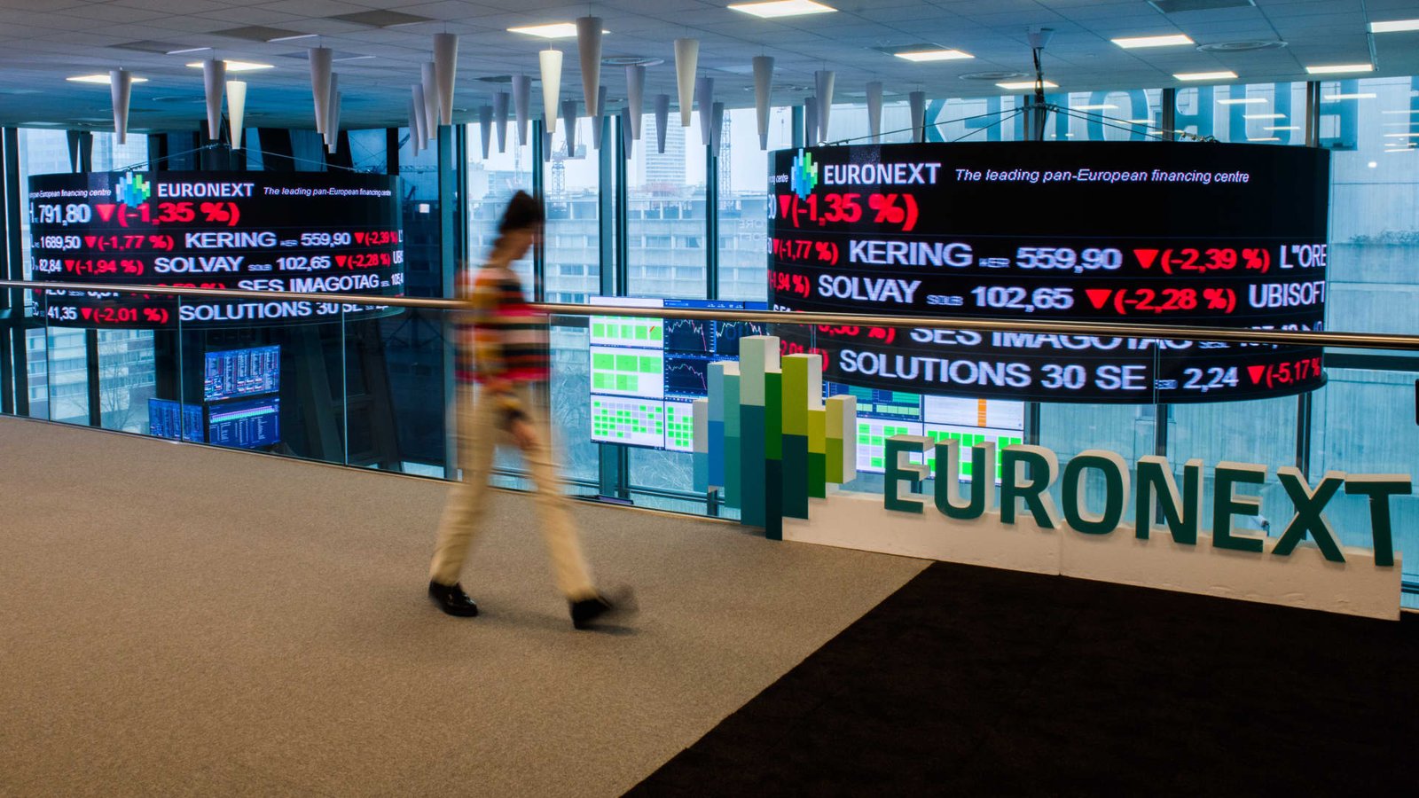 Europe stocks open higher to round off winning week