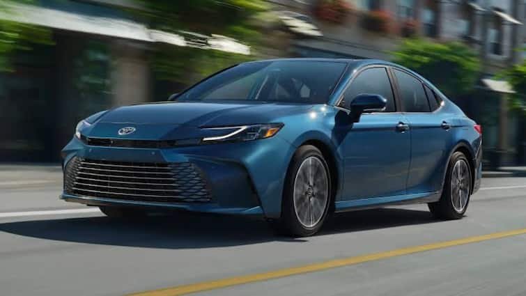 New Toyota Camry Hybrid 2025 Facelift Launch Soon