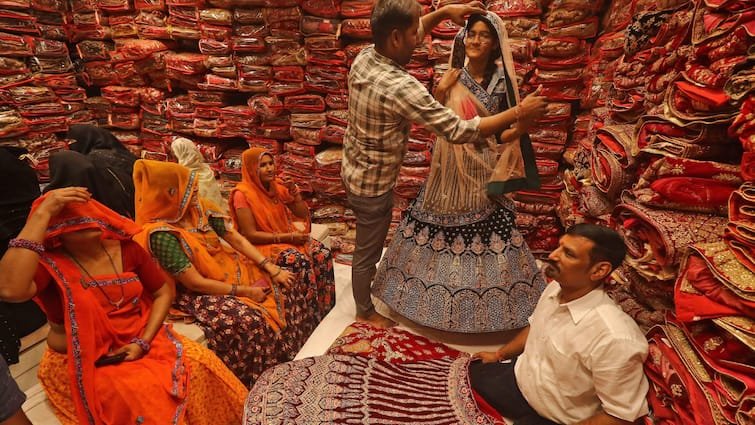 India’s Wedding Season Business Set To Surge 41% To Rs 6 Lakh Crore This Year: Report